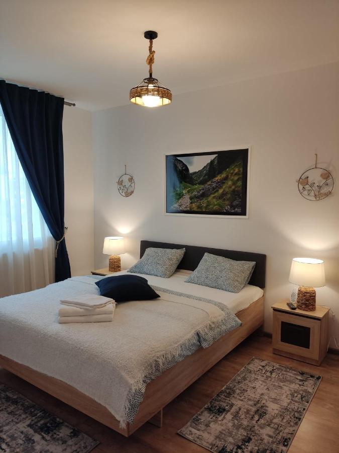 Cozy Apartment In Rasnov エクステリア 写真