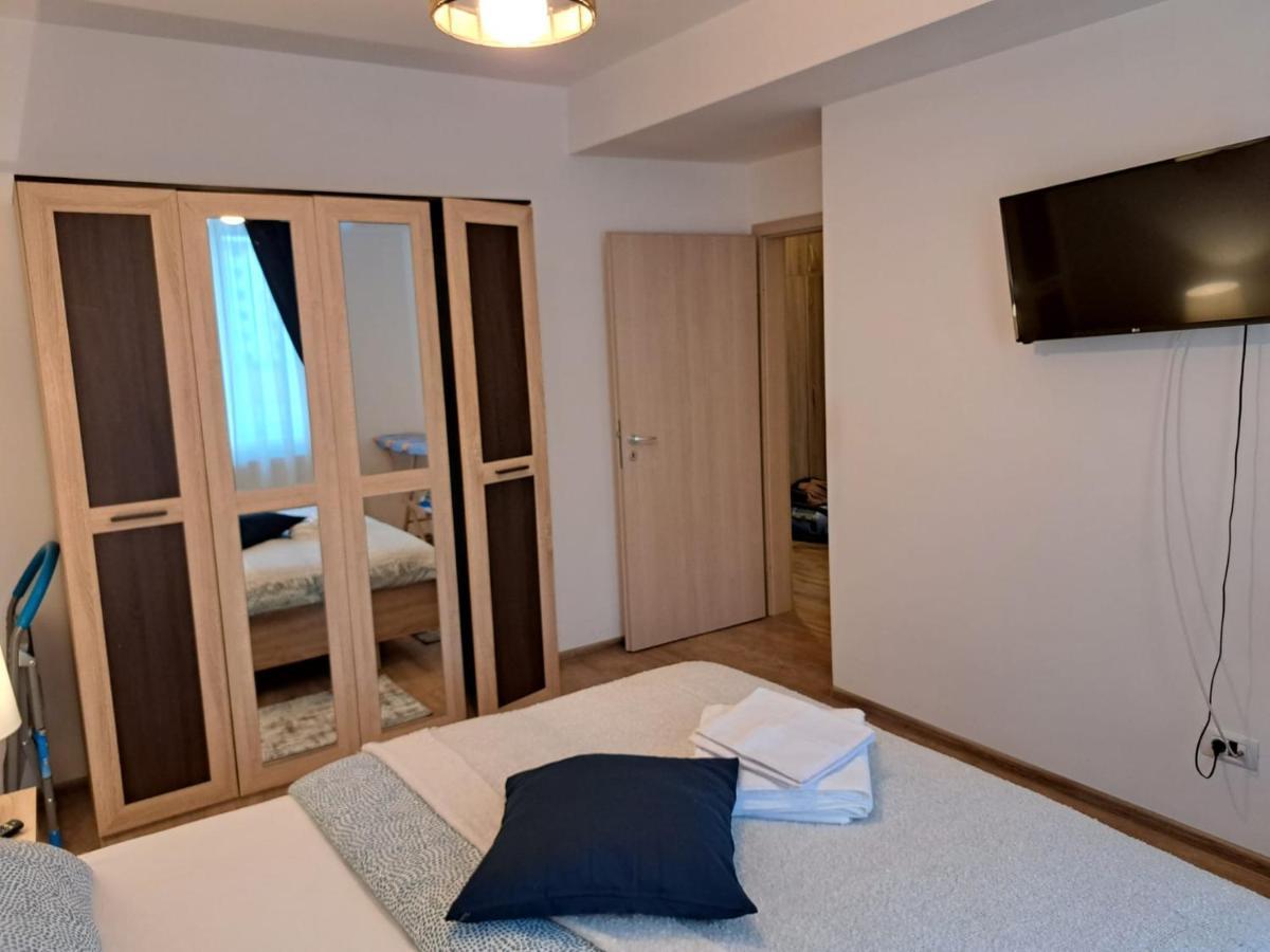 Cozy Apartment In Rasnov エクステリア 写真